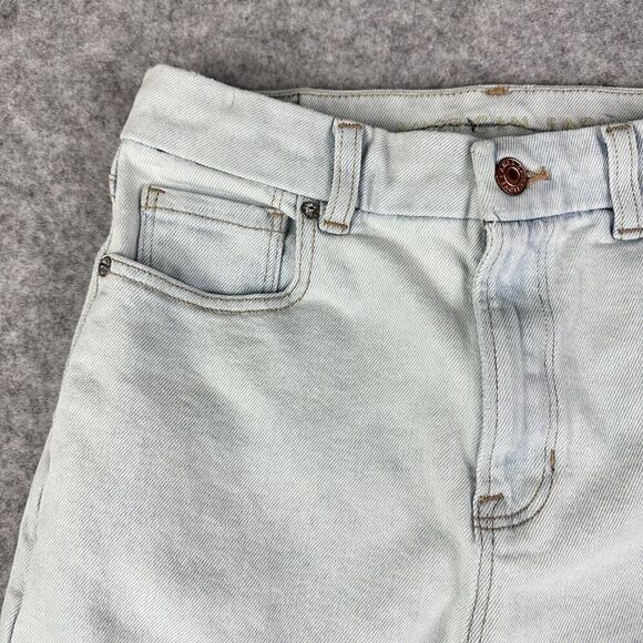 American Eagle Curvy Mom Jeans Womens 4R Light Wash Shark Bite Hem Stretch Denim - Picture 3 of 16